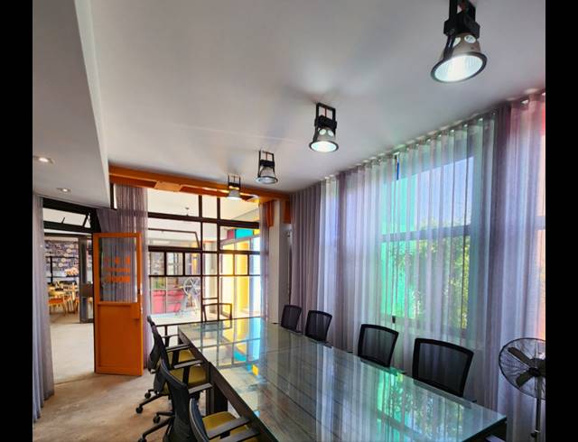 5,472M² HOTEL FOR SALE IN HATFIELD